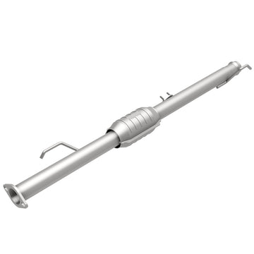 MagnaFlow Direct Fit Catalytic Converter 00-04 Tundra 3.4L rear OEM