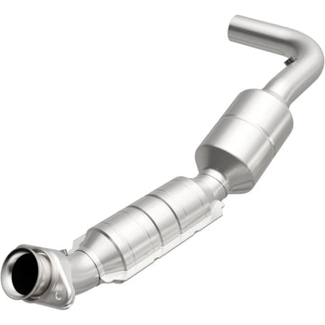 MagnaFlow Direct Fit Catalytic Converter 05-07 Ford E150 4.6L Driver Side