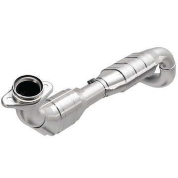 MagnaFlow Direct Fit Catalytic Converter 03-04 Ford Expedition 5.4L V8 Driver Side