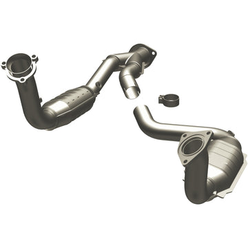 MagnaFlow Direct Fit Catalytic Converter 03-06 Chevy SSR 5.3/6.0 OEM