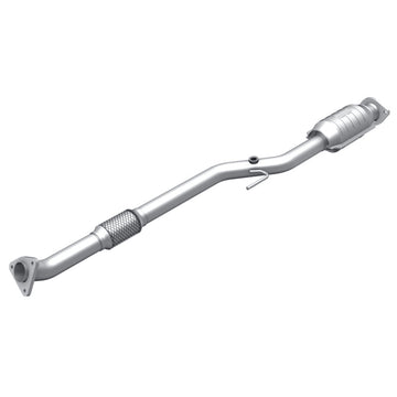MagnaFlow Direct Fit Catalytic Converter 03-06 Sentra 1.8L Rear
