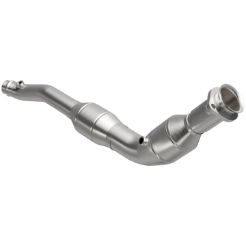 MagnaFlow Direct Fit Catalytic Converter 2014-2016 Land Rover LR4 V6 3 OEM Underbody
