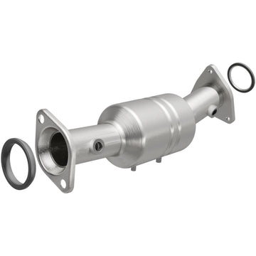 MagnaFlow Direct Fit Catalytic Converter 2010-2012 CX-7 2.5 L Underbody