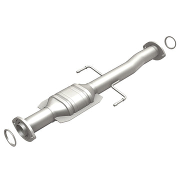 MagnaFlow Direct Fit Catalytic Converter 02-03 Toyota Tacoma 2.4L
