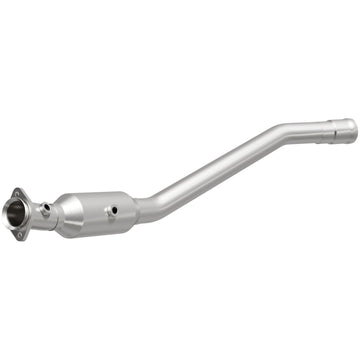 MagnaFlow Direct Fit Catalytic Converter 13-14 Mercedes-Benz GL450 V8 4.6 OEM Underbody