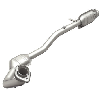 MagnaFlow Direct Fit Catalytic Converter 99-01 Ford Explorer 5.0L