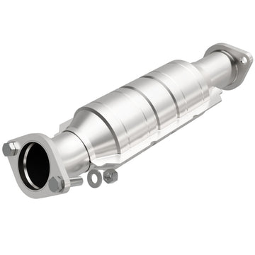 MagnaFlow Direct Fit Catalytic Converter 06-10 Hyundai Azera 3.8L