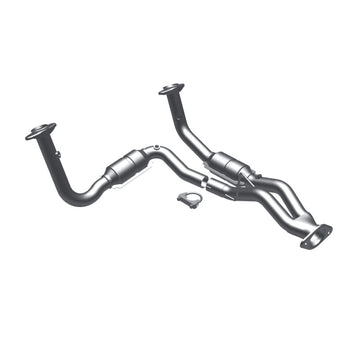 MagnaFlow Direct Fit Catalytic Converter 07-08 Jeep G/C OEM