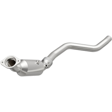 MagnaFlow Direct Fit Catalytic Converter 2005 Chrysler 300C 5.7L V8 / 2005 Dodge Magnum 5.7L V8