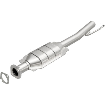 MagnaFlow Direct Fit Catalytic Converter 01-04 Ford Escape 3.0L Rear / 01-04 Mazda Tribute 3.0L Rear