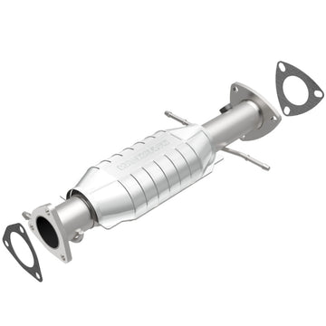 MagnaFlow Direct Fit Catalytic Converter 96-99 S10/Sanoma 4WD 4.3L