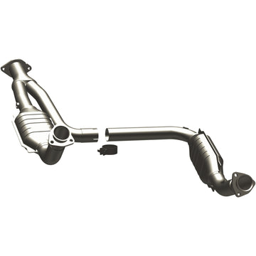 MagnaFlow Direct Fit Catalytic Converter 00-01Tahoe/Yukon V8 5.7L