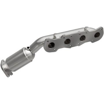 MagnaFlow Direct Fit Catalytic Converter 12-16 Hyundai Equus V8 5.0L Manifold