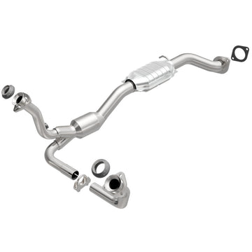 MagnaFlow Direct Fit Catalytic Converter 01-05 Chevy Blazer 4.3L 2WD