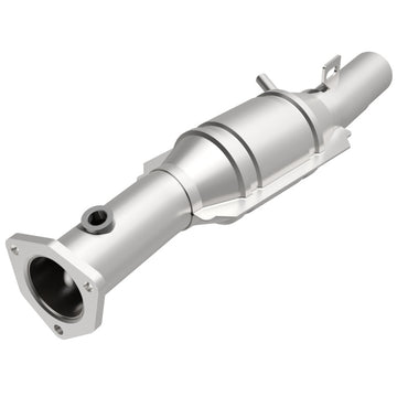 MagnaFlow Direct Fit Catalytic Converter 95 Volkswagen Golf 2.8L