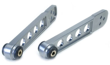 Skunk2 01-05 Honda Civic Brazo de control inferior trasero anodizado duro (incluye herramienta de enchufe)