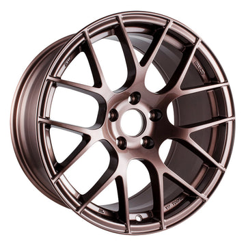 Enkei Raijin 18x9.5 35mm Offset 5x114.3 Patrón de pernos 72.6 Diámetro de orificio Rueda de cobre