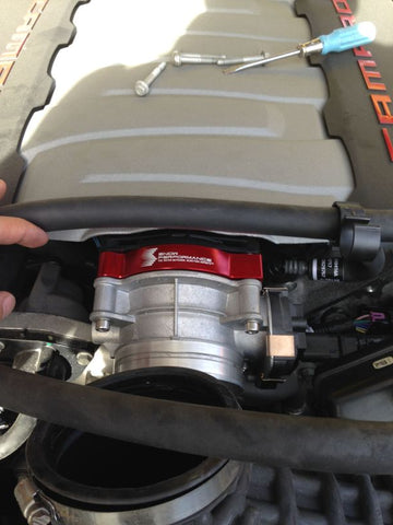 Snow Performance 16-17 Camaro Stg 2 Boost Cooler F/I Kit de inyección de agua (línea trenzada SS y 4AN)