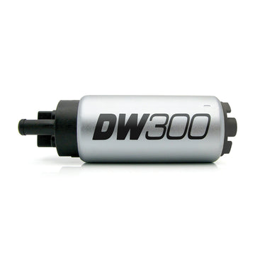 Bomba de combustible en el tanque DeatschWerks 340 LPH serie DW300