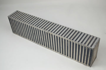 Núcleo de intercooler de placa y barra de alto rendimiento CSF ​​(flujo vertical): 24 pulgadas de largo x 6 pulgadas de alto x 3,5 pulgadas de ancho