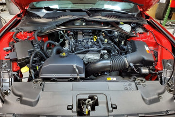 Cubierta del tanque de refrigerante con textura negra para Ford Mustang JLT 15-19