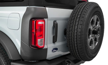 Bushwacker 21-22 Ford Bronco (2/4 puertas) Trail Armor esquina trasera (2 piezas traseras) - Tex. Negro