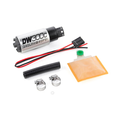 Bomba de combustible compacta DeatschWerks 340lph DW300C con kit de instalación universal (sin clips de montaje)
