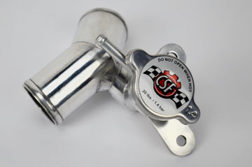 Núcleo del intercooler de placa y barra de agua/aire CSF: 12 pulgadas de largo x 5 pulgadas de alto x 5 pulgadas de ancho