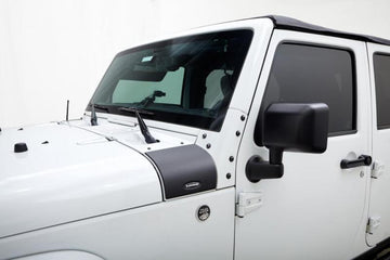Bushwacker 07-18 Jeep Wrangler Trail Armor Cubierta de capó - Negro