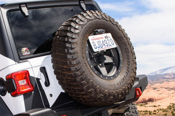 Kit ARB Rego Plate Kit Suit Jl Incl Brkt &amp; Light