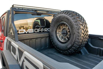DV8 Offroad 2019+ Jeep Gladiator Soporte universal para llantas en la plataforma