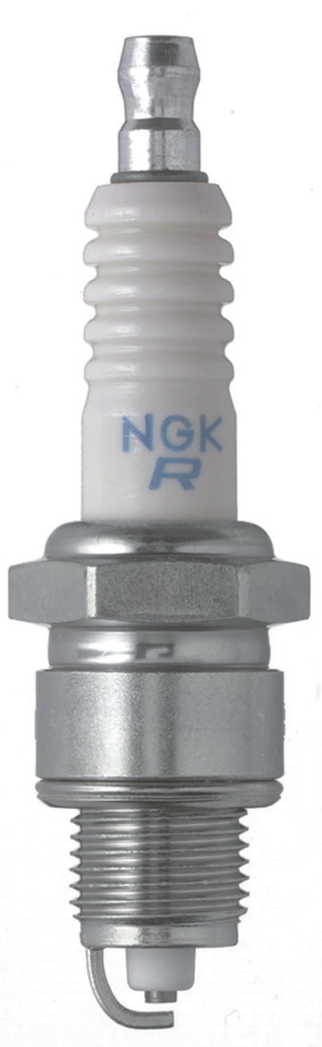 Caja de 4 bujías estándar NGK (BPR6HS)