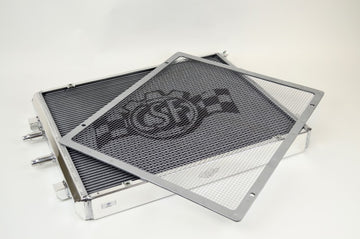 CSF 2014+ BMW M3/M4 (F8X) Intercambiador de calor de montaje frontal con protector contra rocas